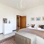 Casa Cairoli *