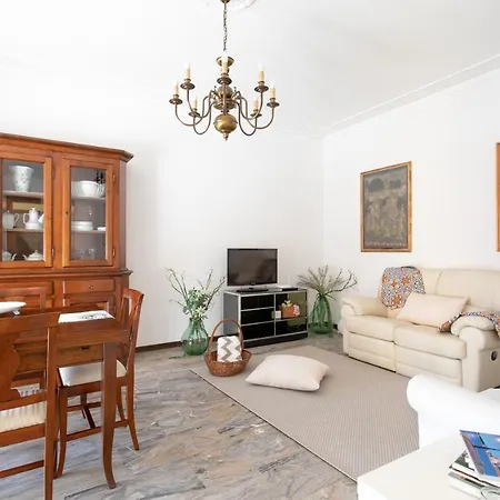 Casa Cairoli