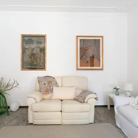 Casa Cairoli *