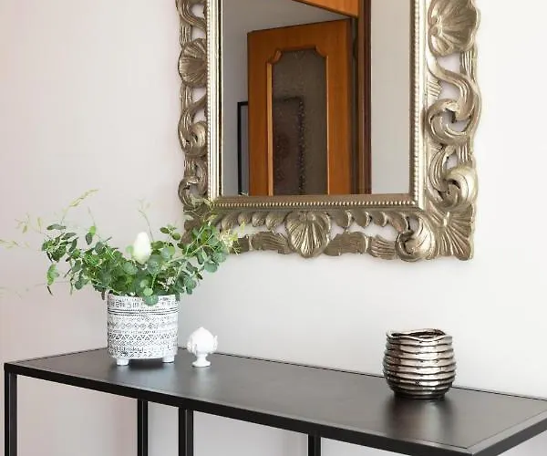 Casa Cairoli * Mira