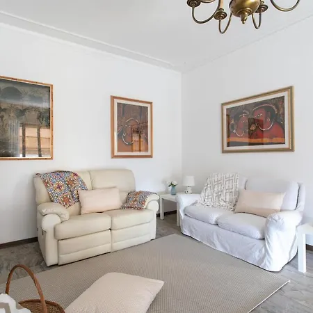 Casa Cairoli
