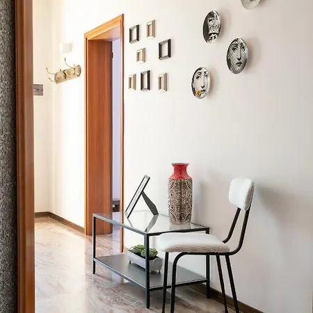 Casa Cairoli Feriehus *